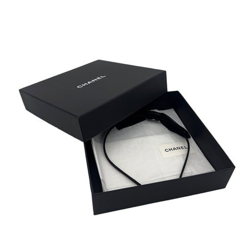 CHANEL HEADBAND COCOMARK RIBBON BLACK SILK HAIR ACCESSORY 23P 90290305 - PURPOSE