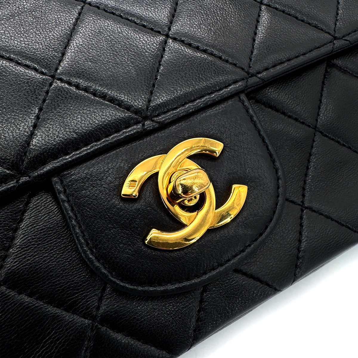 CHANEL VINTAGE MATELASSE CHAIN SHOULDER BAG BLACK LAMB SKIN 90291238