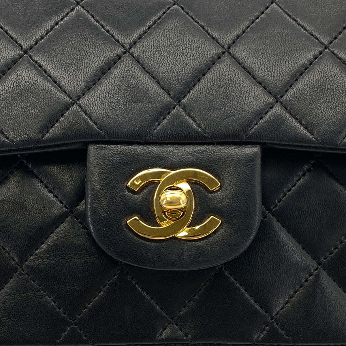 CHANEL VINTAGE CLASSIC FLAP SMALL CHAIN SHOULDER BAG BLACK LAMB SKIN 90291300