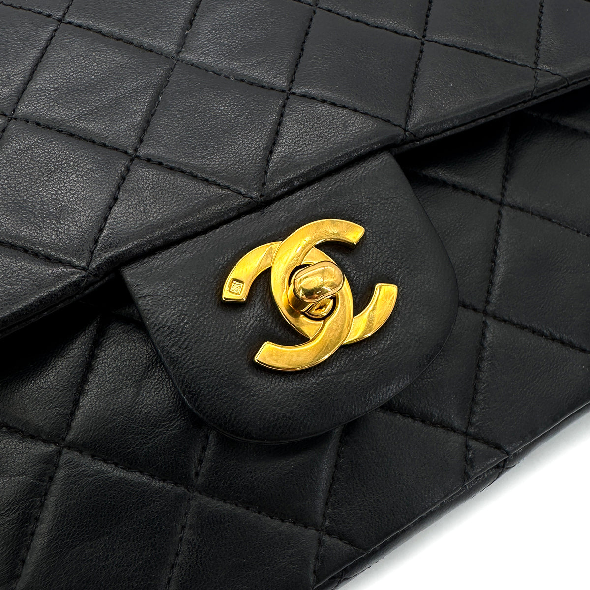 CHANEL VINTAGE CLASSIC FLAP MEDIUM CHAIN SHOULDER BAG BLACK LAMB SKIN 90291882