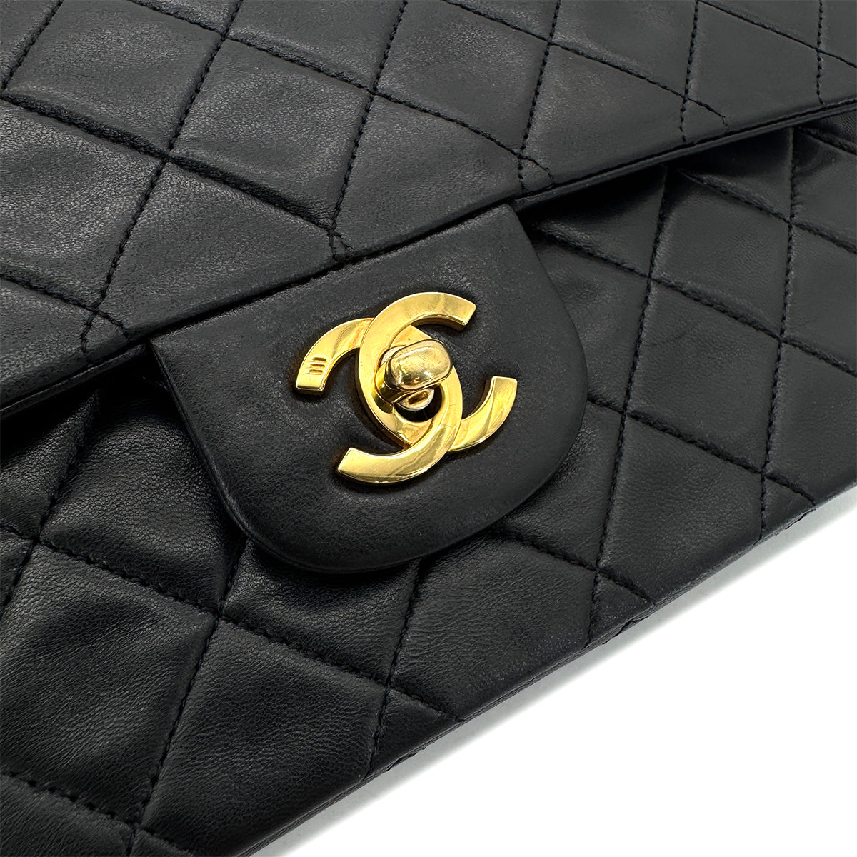CHANEL VINTAGE CLASSIC FLAP MEDIUM CHAIN SHOULDER BAG BLACK LAMB SKIN 90292061