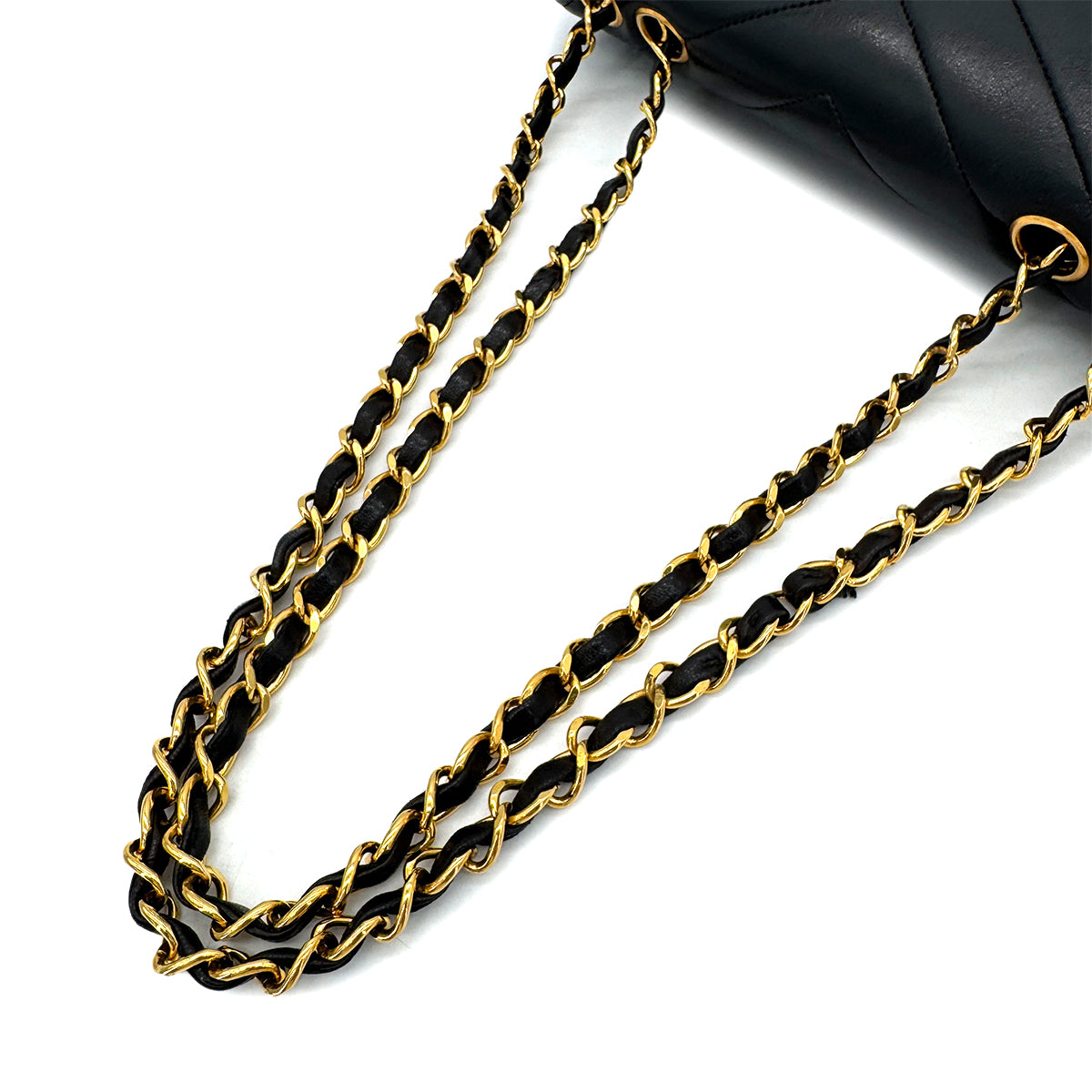 CHANEL VINTAGE CHEVRON CHAIN SHOULDER BAG BLACK LAMB SKIN 90292489
