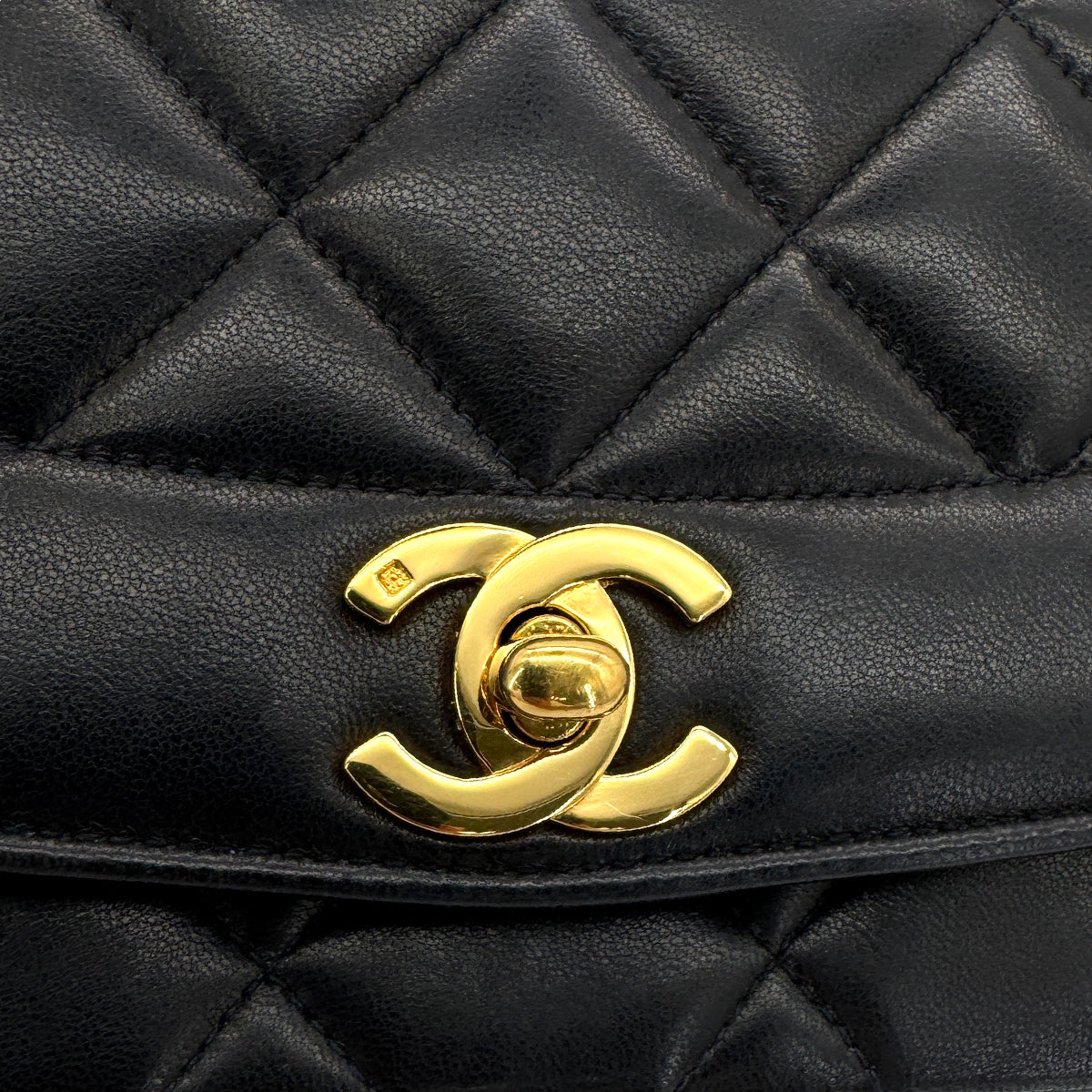 CHANEL VINTAGE DIANA MEDIUM CHAIN SHOULDER BAG BLACK LAMB SKIN 90292819