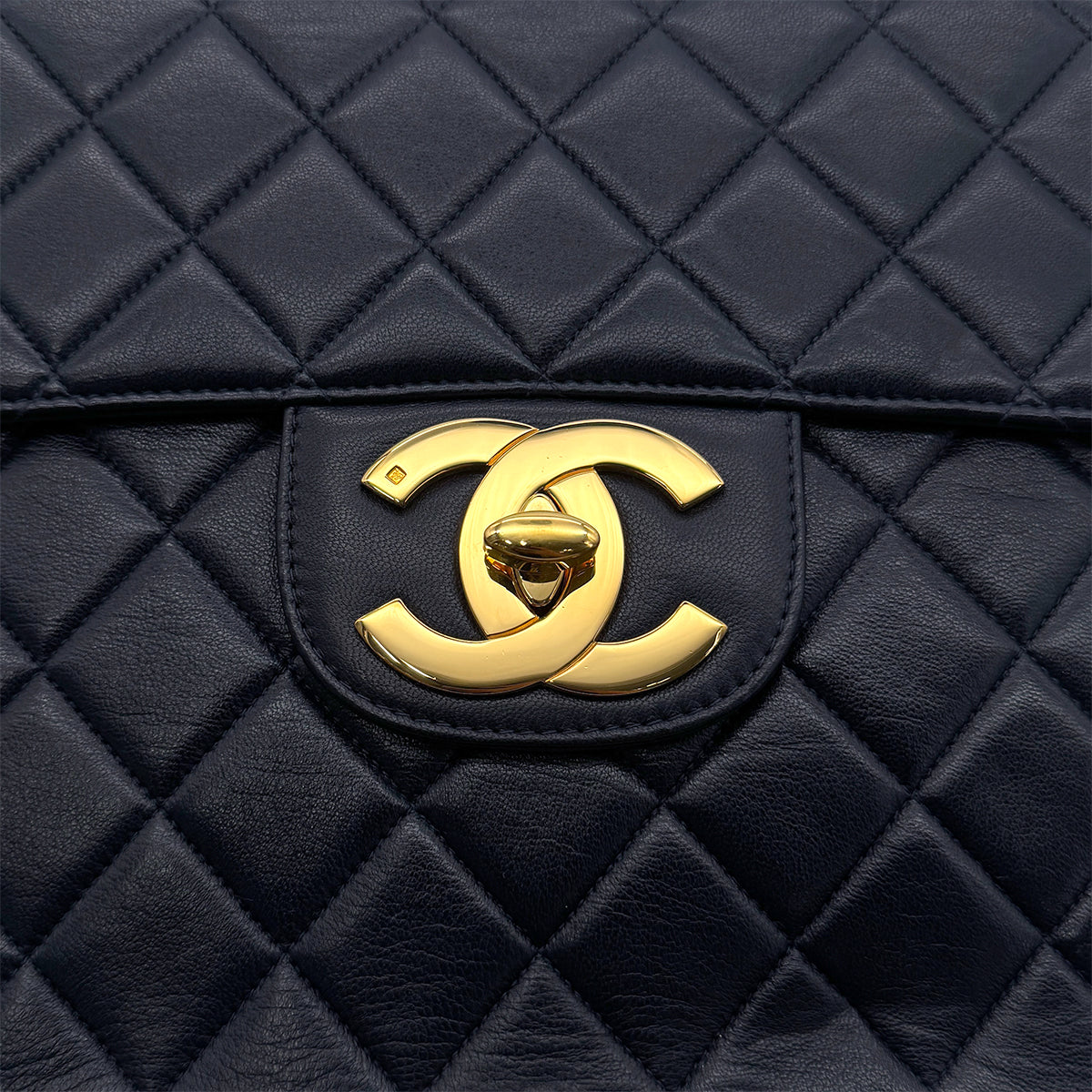 CHANEL VINTAGE JUMBO MATELASSE 30 CHAIN SHOULDER BAG NAVY LAMB SKIN 90293300