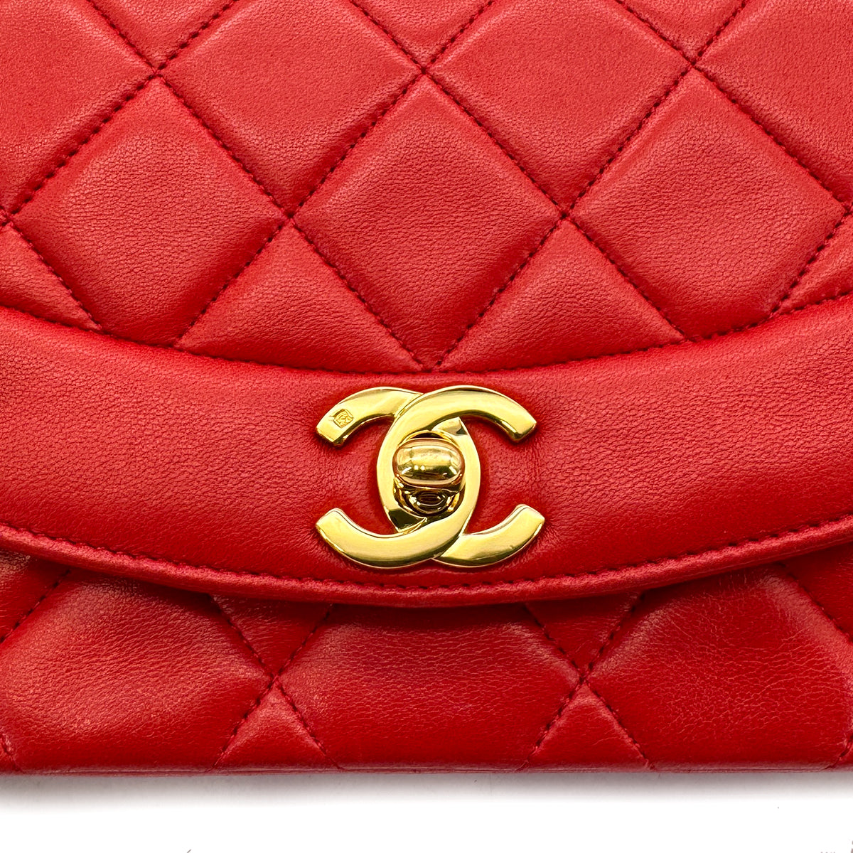 CHANEL VINTAGE DIANA SMALL CHAIN SHOULDER BAG RED LAMB SKIN 90293301