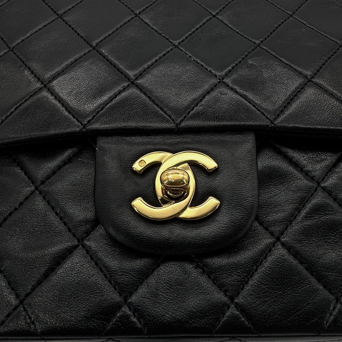 CHANEL VINTAGE CLASSIC FLAP MEDIUM CHAIN SHOULDER BAG BLACK LAMB SKIN 90293304