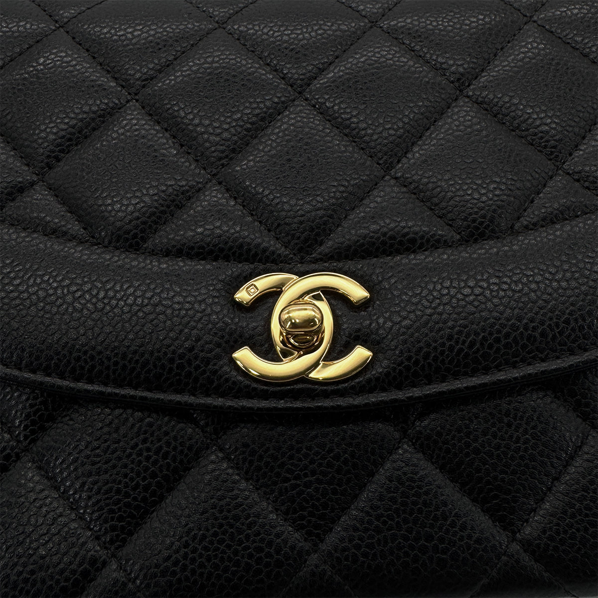 CHANEL VINTAGE MATELASSE CHAIN SHOULDER BAG BLACK CAVIAR SKIN 90293553