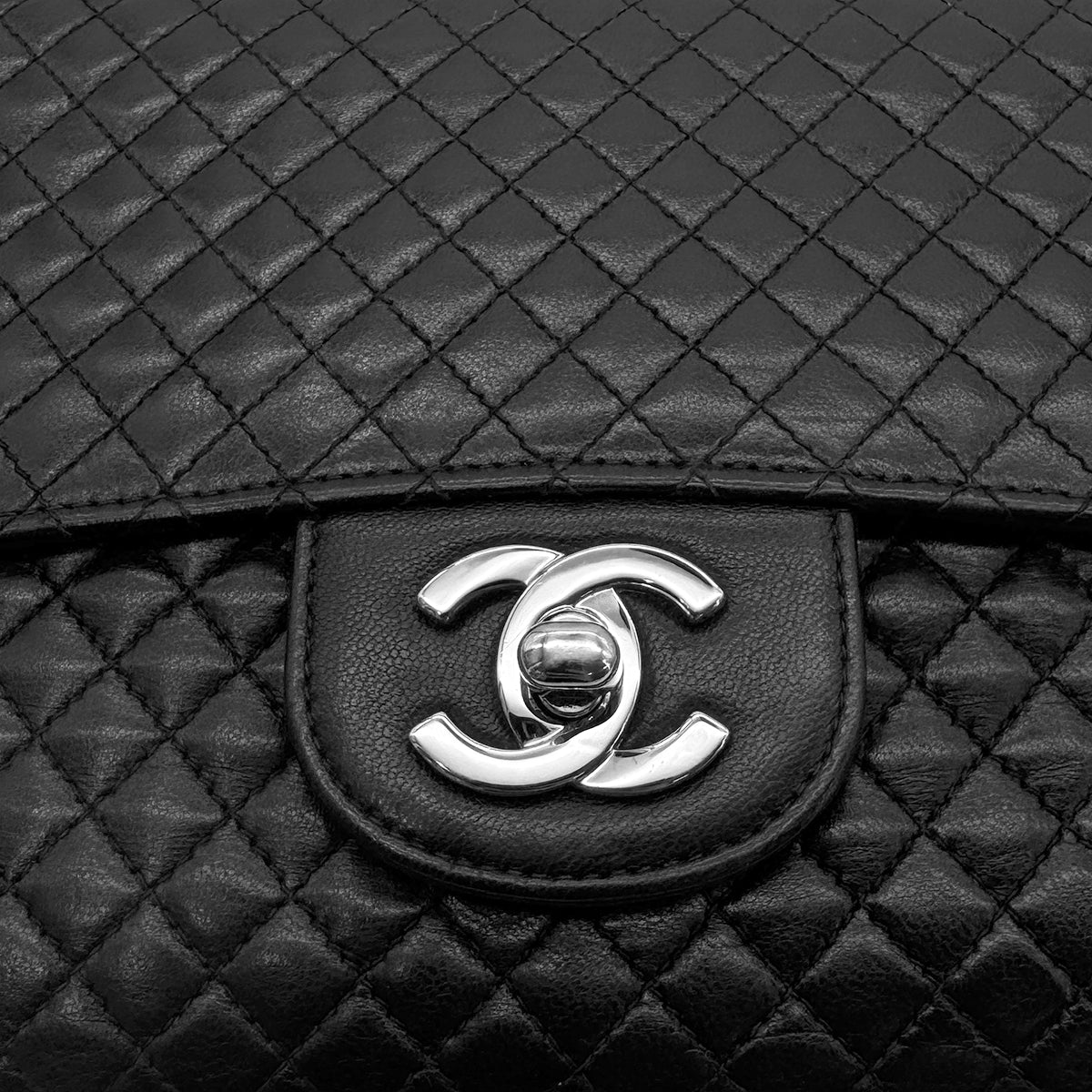 CHANEL VINTAGE MATELASSE CHAIN SHOULDER BAG BLACK LAMB SKIN 90293555