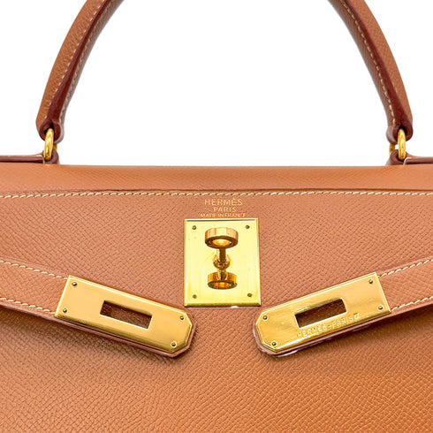 HERMES KELLY 28 SELLIER GOLD COUCHEVEL HAND SHOULDER BAG □A GHW 90294176 - PURPOSE