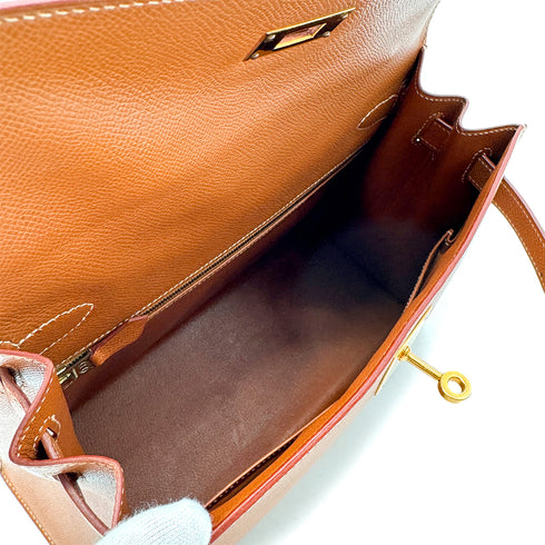 HERMES KELLY 28 SELLIER GOLD COUCHEVEL HAND SHOULDER BAG □A GHW 90294176 - PURPOSE