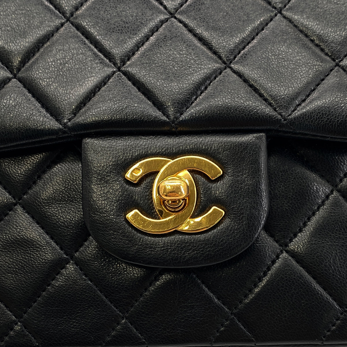 CHANEL VINTAGE CLASSIC FLAP MEDIUM CHAIN SHOULDER BAG BLACK LAMB SKIN 90294191