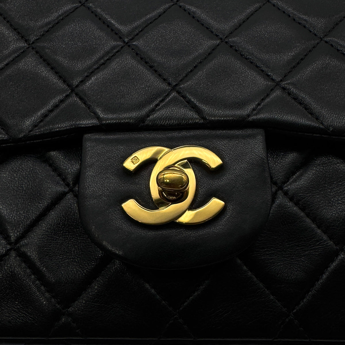 CHANEL VINTAGE CLASSIC FLAP SMALL CHAIN SHOULDER BAG BLACK LAMB SKIN 90294192