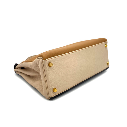 HERMES KELLY 32 RETOURNE TRICOLORE TABAC CAMEL ARGILE CHOCOLAT TAURILLON CLEMENCE HAND SHOULDER BAG □G GHW 90296446 - PURPOSE
