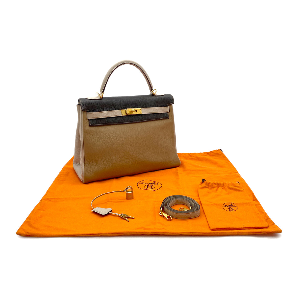 HERMES KELLY 32 RETOURNE TRICOLORE TABAC CAMEL ARGILE CHOCOLAT TAURILLON CLEMENCE HAND SHOULDER BAG □G GHW 90296446