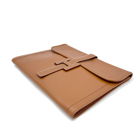 HERMES JIGE GM GOLD COUCHEVEL CLUTCH BAG V 90296454 - PURPOSE