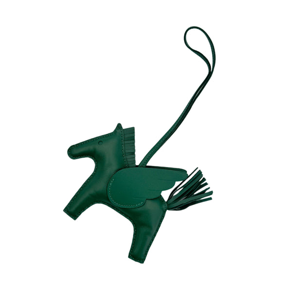 HERMES BAG CHARM RODEO PEGASUS MM VERT MOYEN AGNEAU MILO W 90296573 - PURPOSE