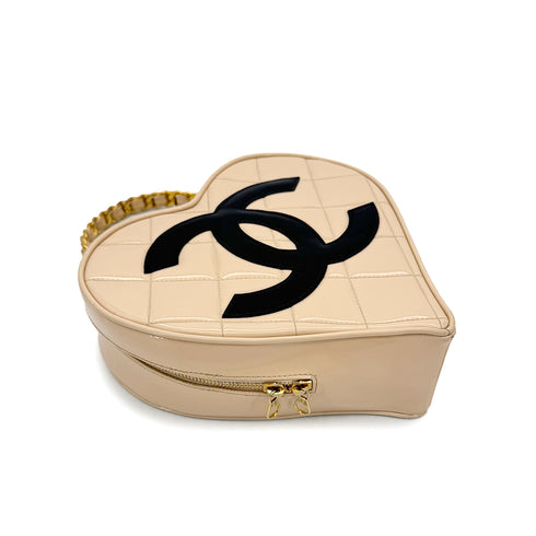 CHANEL VINTAGE MATELASSE HEART VANITY HAND BAG BEIGE BLACK ENAMEL 90297257