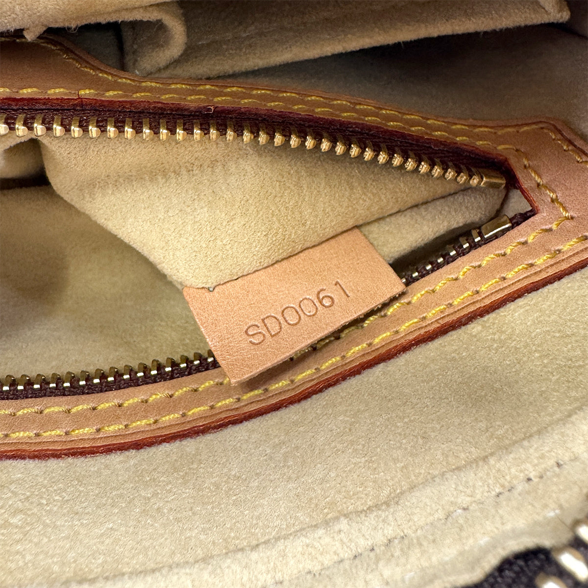 LOUIS VUITTON MONOGRAM LOOPING MM SHOULDER BAG BROWN M51146 90298710