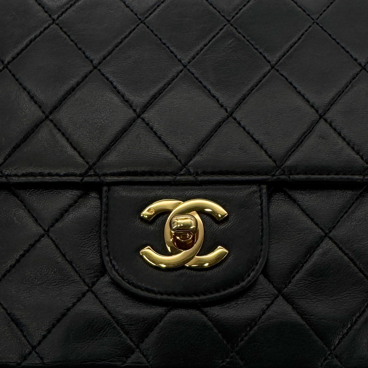 CHANEL VINTAGE MATELASSE CHAIN SHOULDER BAG BLACK LAMB SKIN 90299352