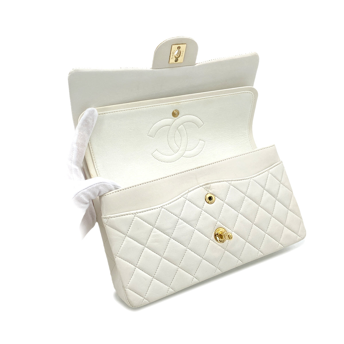 CHANEL VINTAGE CLASSIC FLAP MEDIUM CHAIN SHOULDER BAG WHITE LAMB SKIN 90299560