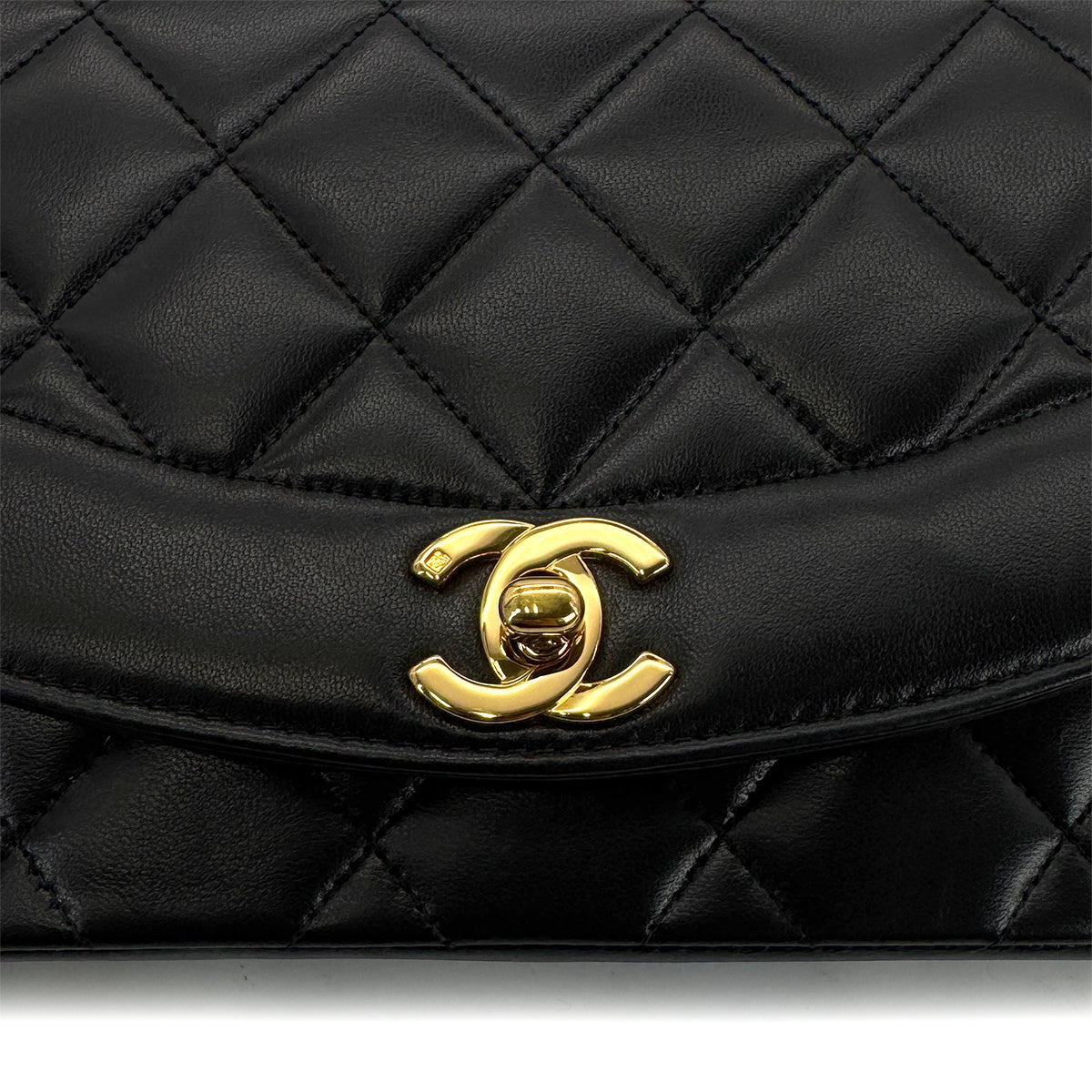 CHANEL VINTAGE DIANA SMALL CHAIN SHOULDER BAG BLACK LAMB SKIN 90299568
