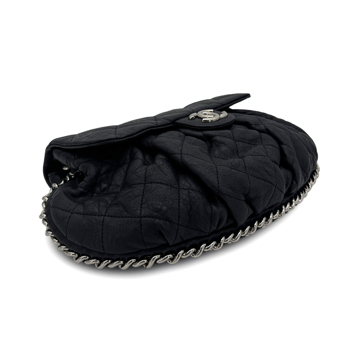 CHANEL MATELASSE CHAIN AROUND SHOULDER BAG NAVY LEATHER 90299755
