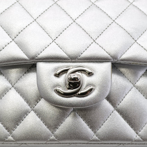 CHANEL CLASSIC FLAP MEDIUM CHAIN SHOULDER BAG SILVER LAMB SKIN 90301104 - PURPOSE