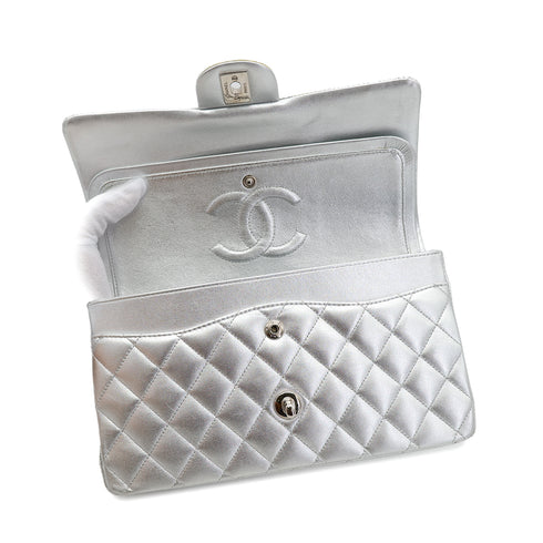 CHANEL CLASSIC FLAP MEDIUM CHAIN SHOULDER BAG SILVER LAMB SKIN 90301104 - PURPOSE