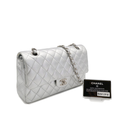 CHANEL CLASSIC FLAP MEDIUM CHAIN SHOULDER BAG SILVER LAMB SKIN 90301104 - PURPOSE