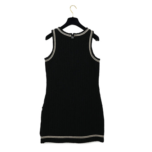 CHANEL SPORTS LINE COCO BUTTON SLEEVELESS DRESS BLACK WHITE WOOL 38 07A RTW 90302397 - PURPOSE