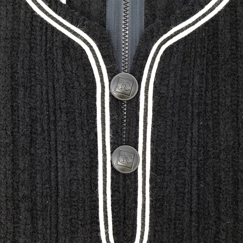 CHANEL SPORTS LINE COCO BUTTON SLEEVELESS DRESS BLACK WHITE WOOL 38 07A RTW 90302397 - PURPOSE