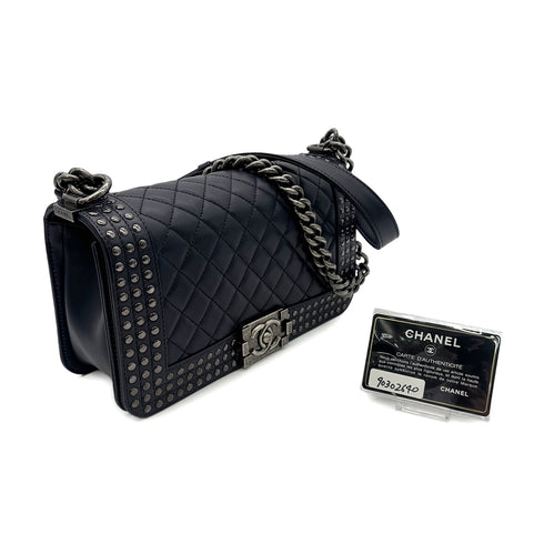 CHANEL BOY CHANEL CHAIN SHOULDER BAG NAVY LEATHER 90302646 - PURPOSE
