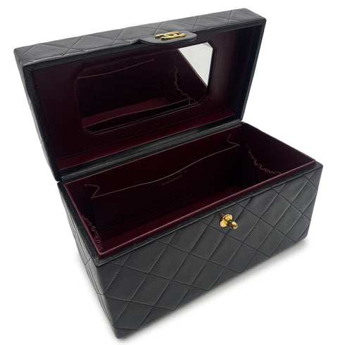 CHANEL VINTAGE MATELASSE VANITY HAND BAG BLACK LEATHER 90303611