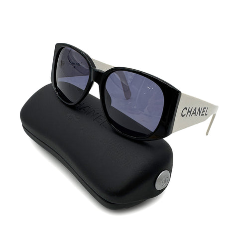 CHANEL VINTAGE SUNGLASSES LOGO WHITE BLACK EYEWEAR 90305128