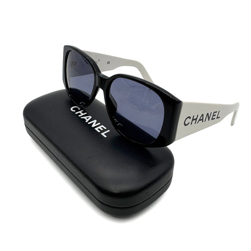 CHANEL VINTAGE SUNGLASSES LOGO WHITE BLACK EYEWEAR 90305130