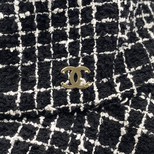 CHANEL HAT COCOMARK BLACK WHITE TWEED M RTW 90305910