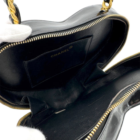 CHANEL VINTAGE MATELASSE HEART VANITY HAND BAG BLACK WHITE ENAMEL 90307208 - PURPOSE