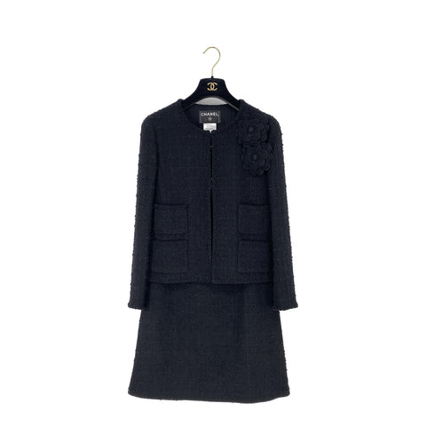 CHANEL CAMELLIA COCO BUTTON JACKET SKIRT SET BLACK TWEED 40 P36 RTW 90308013 - PURPOSE