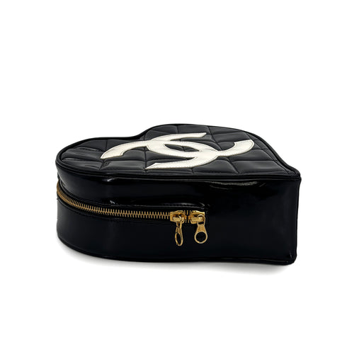 CHANEL VINTAGE MATELASSE HEART VANITY HAND BAG BLACK WHITE ENAMEL 90308211 - PURPOSE