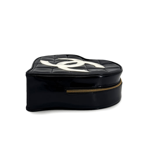 CHANEL VINTAGE MATELASSE HEART VANITY HAND BAG BLACK WHITE ENAMEL 90308211 - PURPOSE