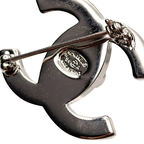 CHANEL VINTAGE TURN LOCK BROOCH SILVER ACCESSORY 96A 90309832 - PURPOSE
