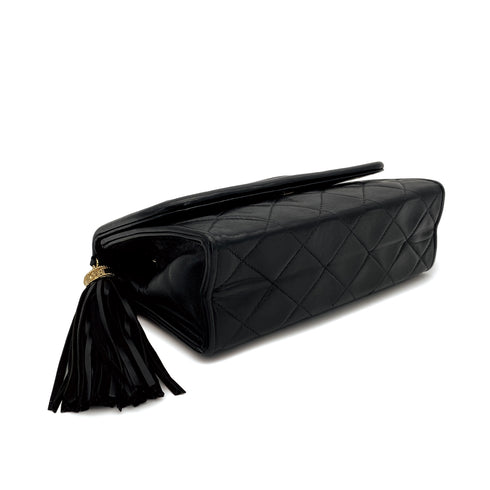 VINTAGE CHANEL MATELASSE FRINGE CHAIN SHOULDER BAG BLACK LAMB SKIN GOLD HARDWARE 90310297