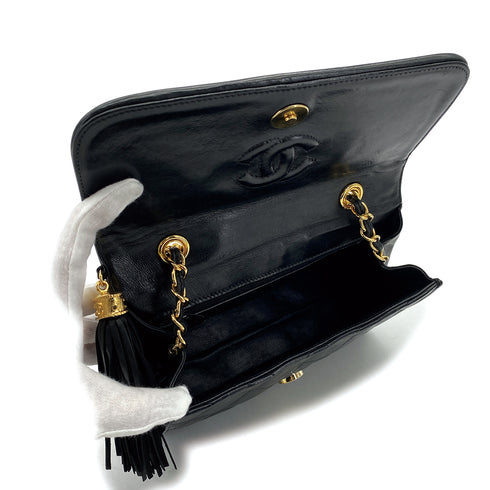VINTAGE CHANEL MATELASSE FRINGE CHAIN SHOULDER BAG BLACK LAMB SKIN GOLD HARDWARE 90310297