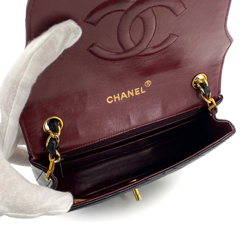VINTAGE CHANEL MATELASSE CHAIN SHOULDER BAG BLACK LAMB SKIN GOLD HARDWARE 90310305