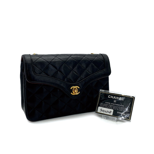 VINTAGE CHANEL PARIS LIMITED EDITION MATELASSE CHAIN SHOULDER BAG BLACK LAMB SKIN GOLD HARDWARE 90310308