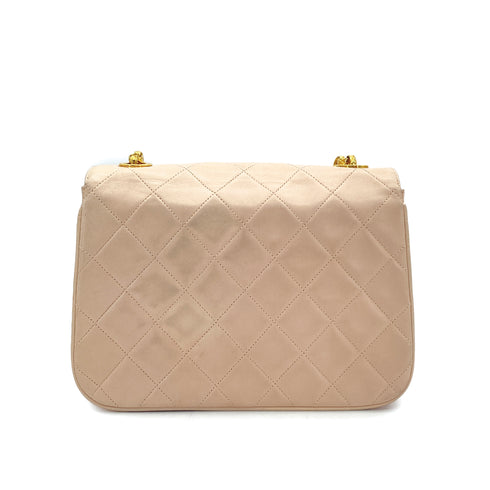 VINTAGE CHANEL MATELASSE HALF MOON BIJOU CHAIN SHOULDER BAG PINK BEIGE LAMB SKIN GOLD HARDWARE 90310838