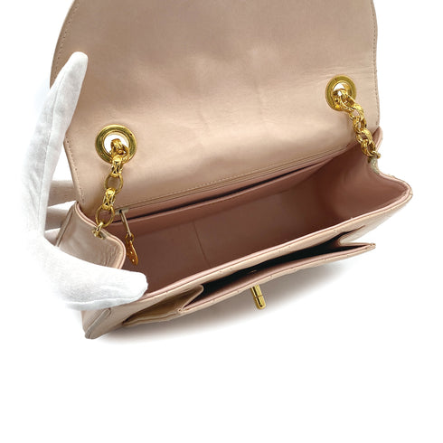 VINTAGE CHANEL MATELASSE HALF MOON BIJOU CHAIN SHOULDER BAG PINK BEIGE LAMB SKIN GOLD HARDWARE 90310838