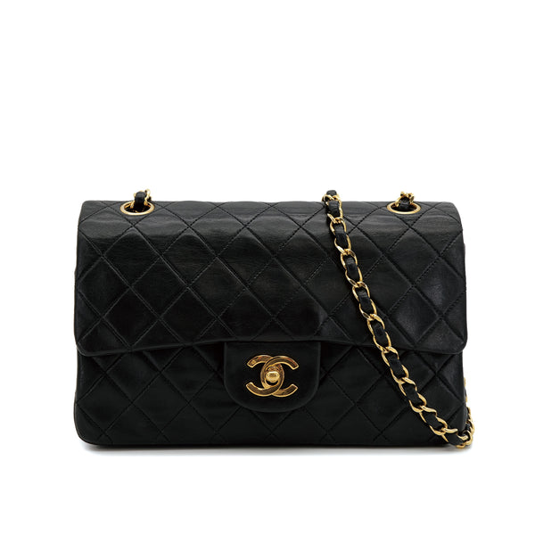 VINTAGE CHANEL CLASSIC FLAP SMALL CHAIN SHOULDER BAG BLACK LAMB SKIN GOLD HARDWARE 90313855