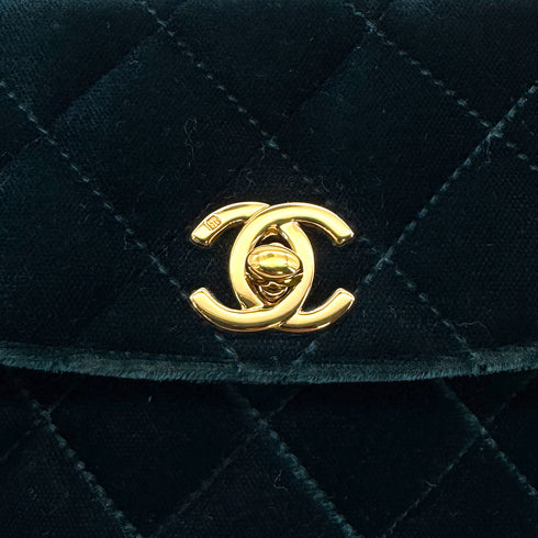 VINTAGE CHANEL MINI MATELASSE VELVET WAIST POUCH CHAIN SHOULDER BAG GREEN VELOR GOLD HARDWARE 90314406