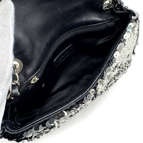 VINTAGE CHANEL COCOMARK CHAIN SHOULDER BAG BLACK SILVER SEQUINS 90316163